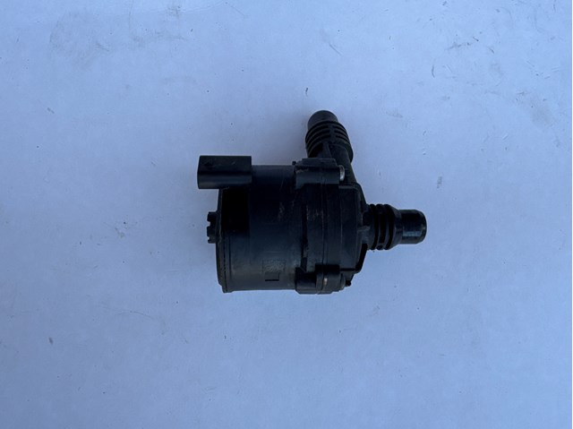 Водяний насос охолодження електричний додатковий 11518671654 BMW