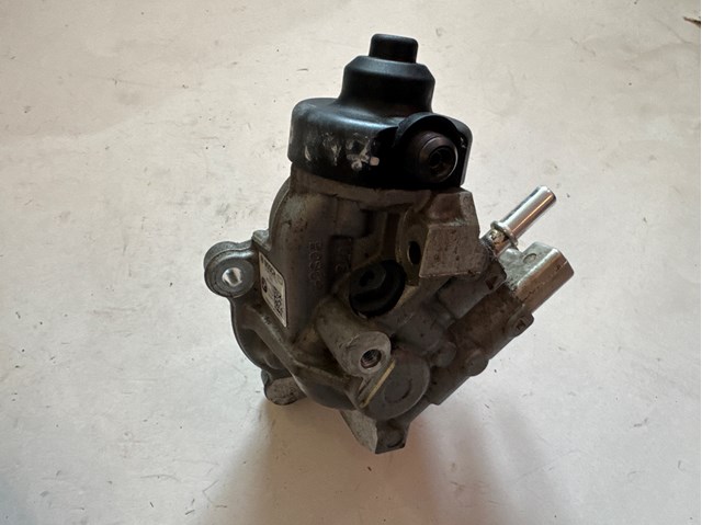 Насос паливний високого тиску 13518514138 BMW