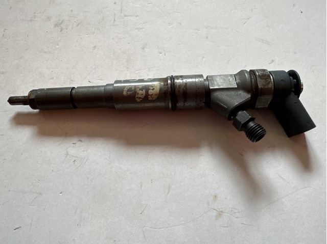 Форсунка вприску палива 13537794435 BMW