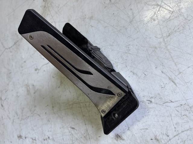 Підаль газу 35426853175 BMW