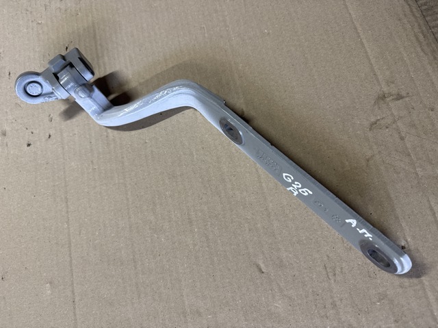 Шарнір кришки багажника 41007487566 BMW