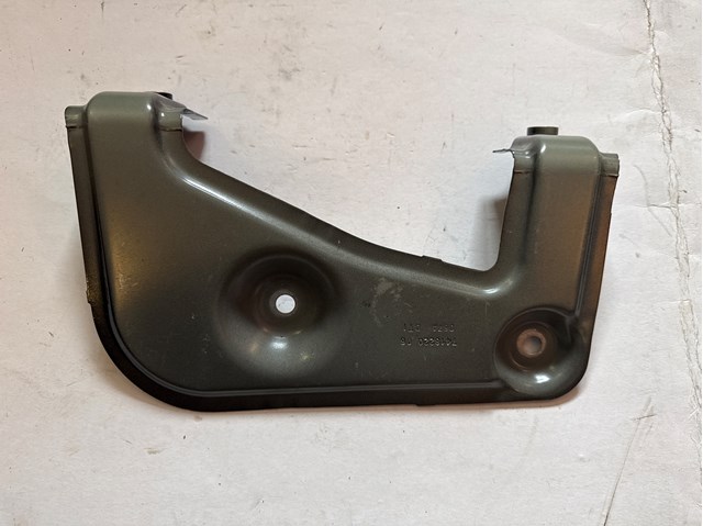 Кронштейн кріплення крила переднього правого, задній 41007492370 BMW