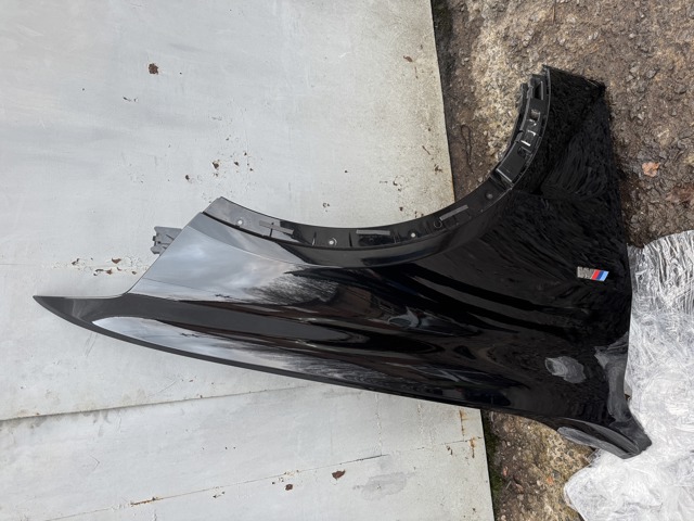 Переднє праве крило 41007933472 BMW