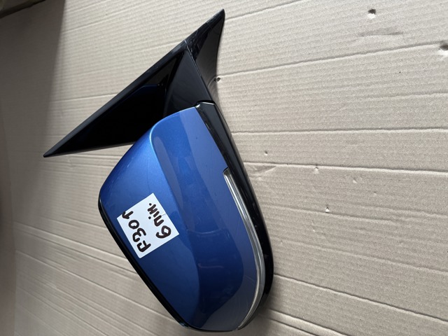 Корпус дзеркала заднього виду, правий 51167345696 BMW