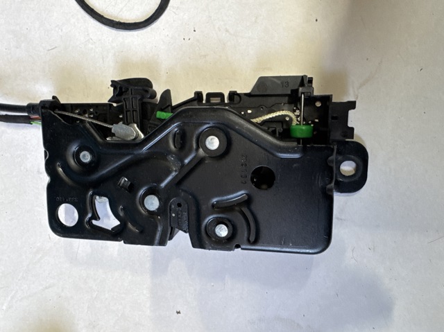Замок кришки багажника 51247441014 BMW