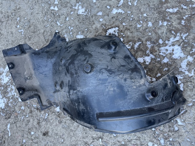 Підкрилок переднього крила, правий задній 51718060082 BMW