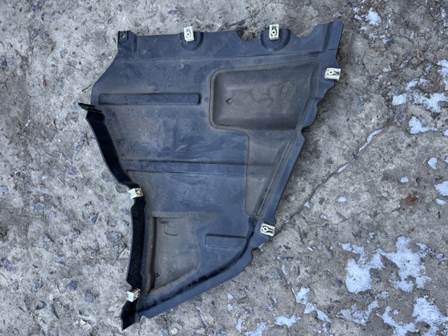 Захист бампера переднього, права 51758065822 BMW