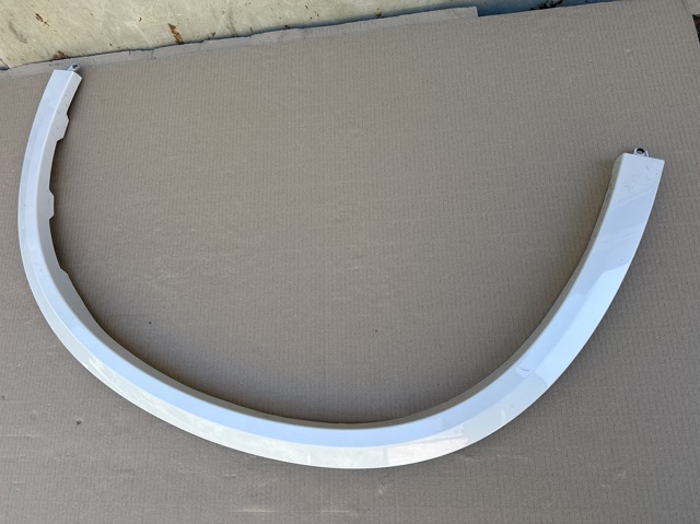 Молдинг передньої арки колеса, правий 51778099124 BMW