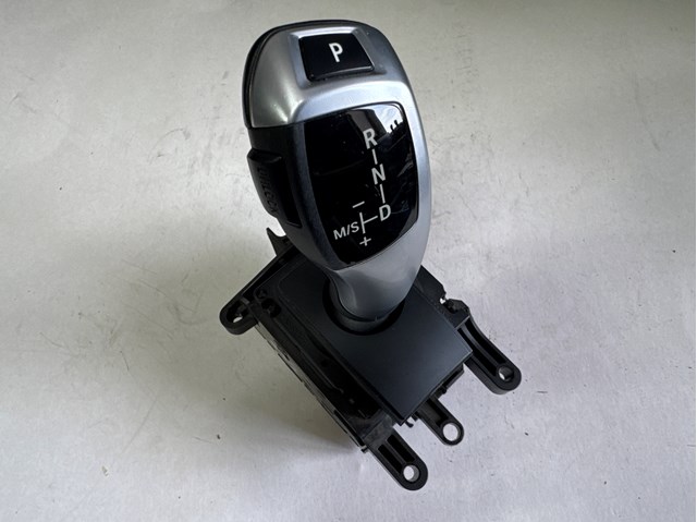 Механізм перемикання подільника передач 61319296904 BMW