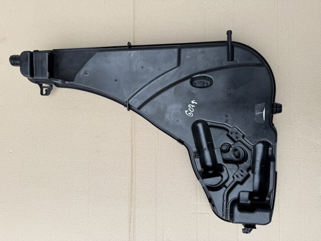 Бачок склоомивача 61667483867 BMW
