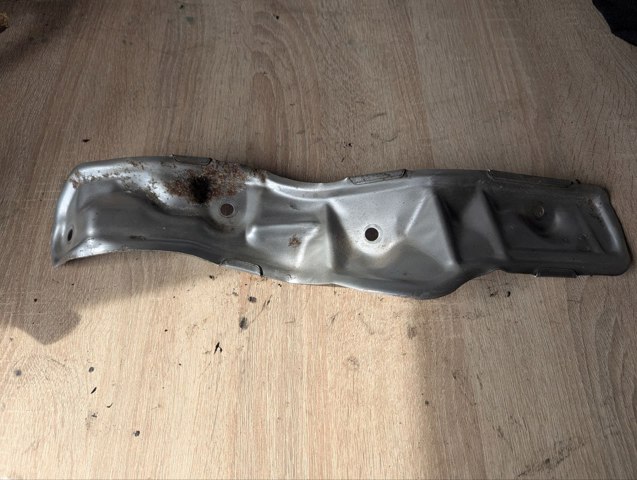Кришка випускного колектора 1555A768 MITSUBISHI