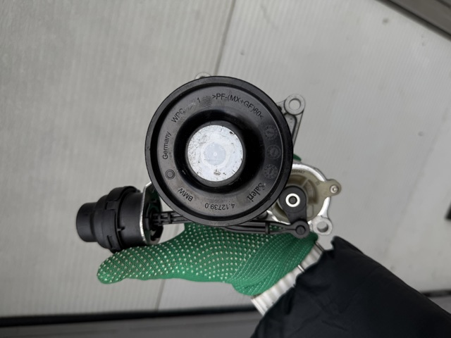 Насос системи охолодження 11518472103 BMW