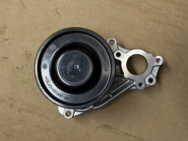 Насос охолоджуючої рідини 11518678905 BMW