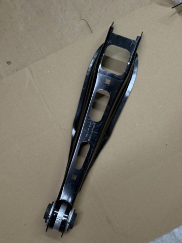 Важелі задньої підвіски 33306871507 BMW