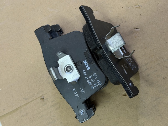 Тормозні колодки 34106859182 BMW