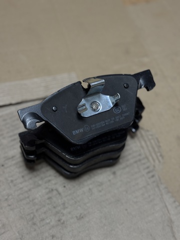 Колодки гальмівні передні, дискові 34118847064 BMW
