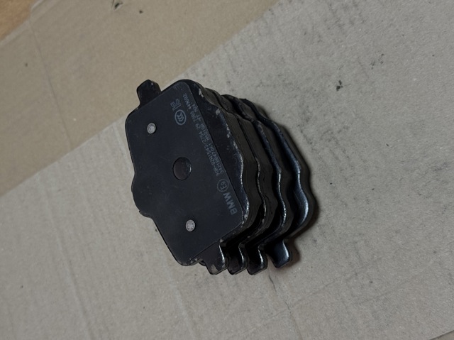 Колодки на гальмо задній дисковий 34218847061 BMW
