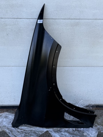 Переднє праве крило 41007492364 BMW
