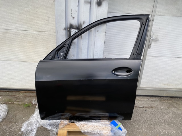Дверь передня ліва 41518738551 BMW
