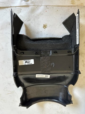 Накладка рульової колонки 110057200E Tesla Model