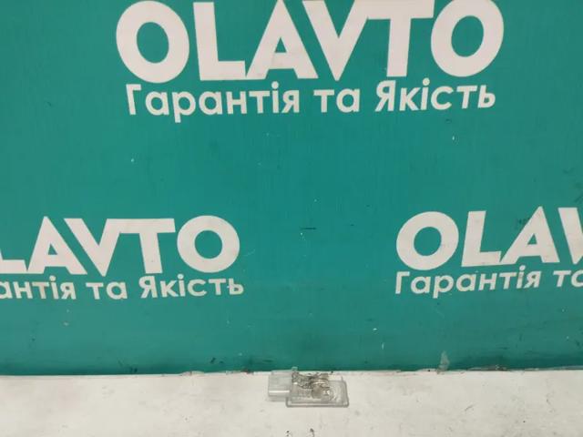 Плафон підсвітки багажного відсіку 13503059 GM