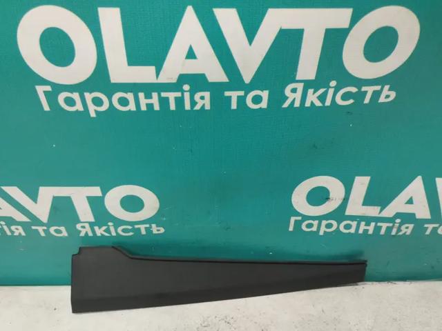 Обшивка стійки кузова внутрішня, передня права 31651888 VOLVO