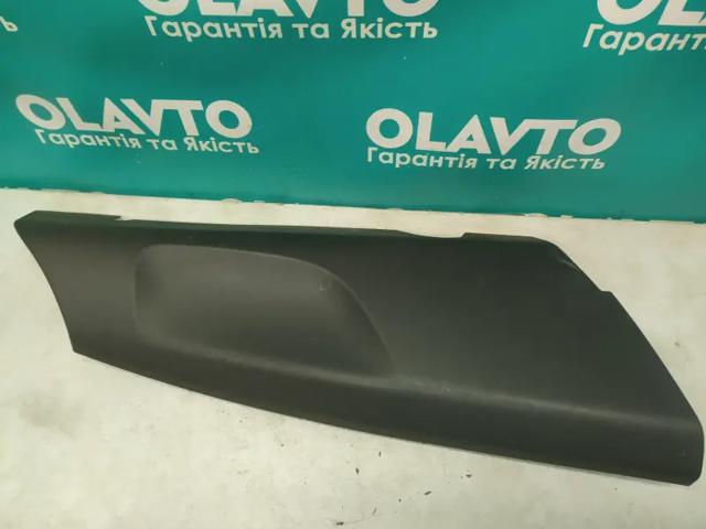 Обшивка стійки кузова внутрішня, задня права 31651896 VOLVO