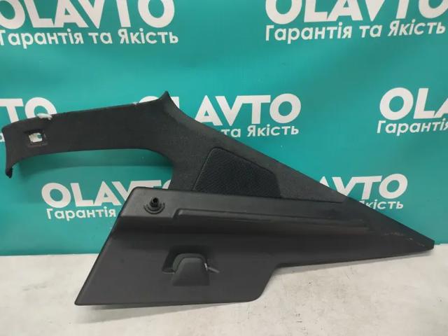 Обшивка стійки кузова внутрішня, задня права 31651898 VOLVO