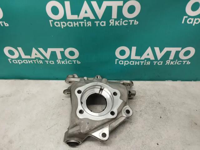 Кулак поворотний лівий 31681851 VOLVO