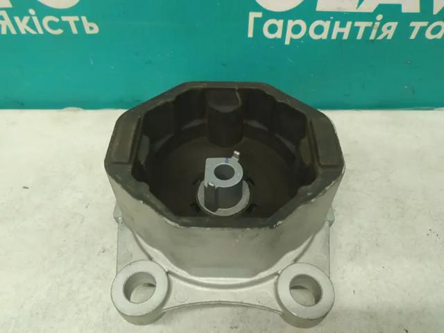 Підвіска двигуна (силового агрегату) 31686296 VOLVO