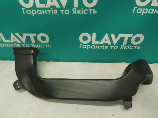 Повітропровід, розподільник повітря під "торпедо", правий 31688842 VOLVO