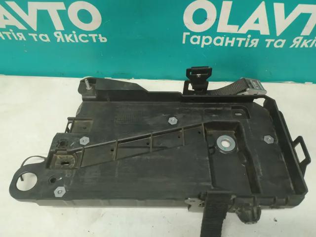 Піддон акумулятора(АКБ) 32244415 VOLVO
