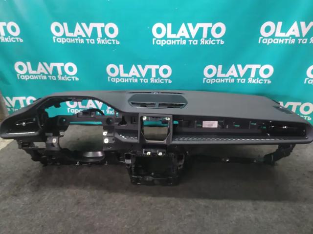 Панель передня "торпедо" 32372223 VOLVO