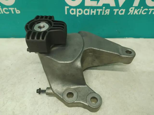 Подушка (опора) двигуна, ліва нижня 32380056 VOLVO