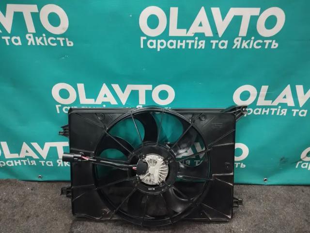 Дифузор радіатора охолодження, в зборі з мотором і крильчаткою 42465910 OPEL