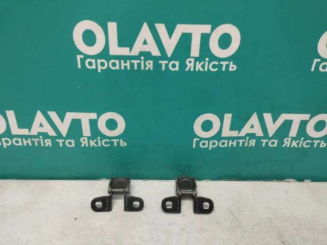 Петля багажника 42569325 GM