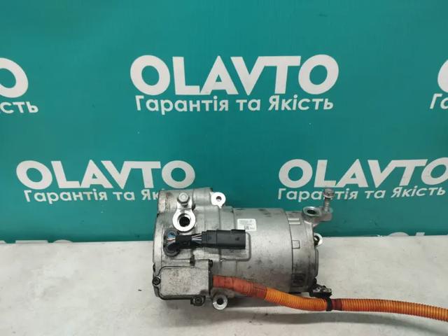 Компресор системи кондиціювання 42664213 GM
