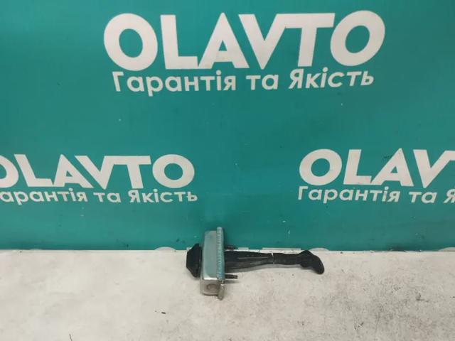 Обмежувач відкриття дверей, передній 84469267 GM