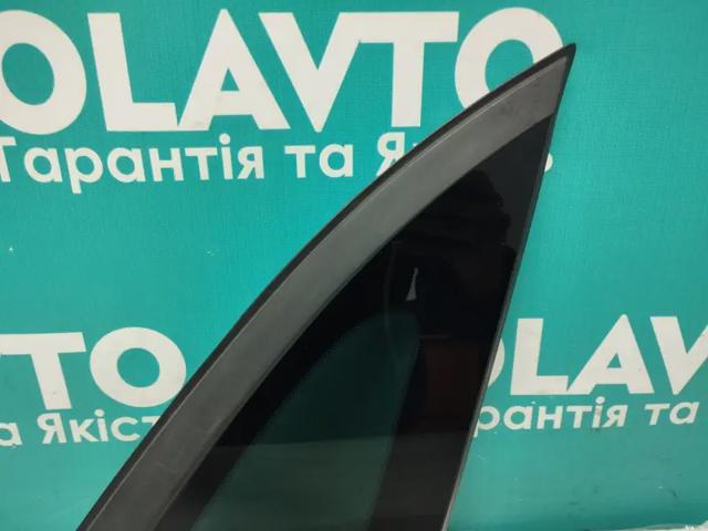 Скло багажного відсіку, праве 87820J9000 HYUNDAI