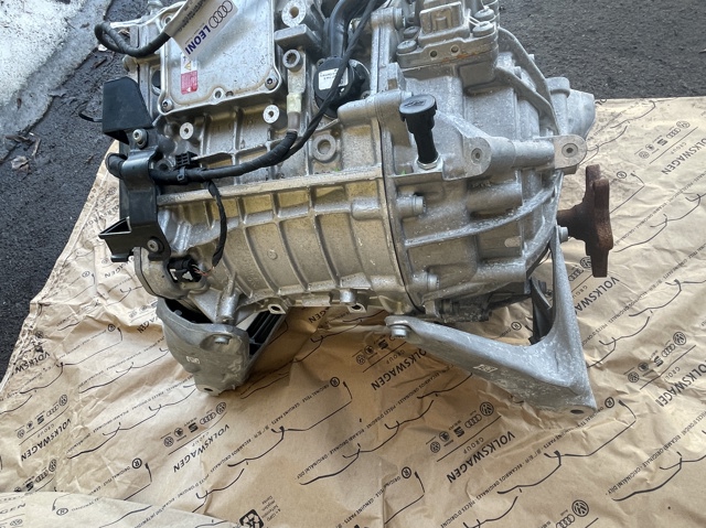 КПП в зборі 0MB300040E VAG
