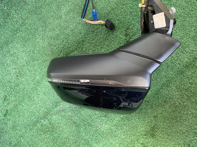 Дзеркало ліве 4M1857409L9B9 VAG