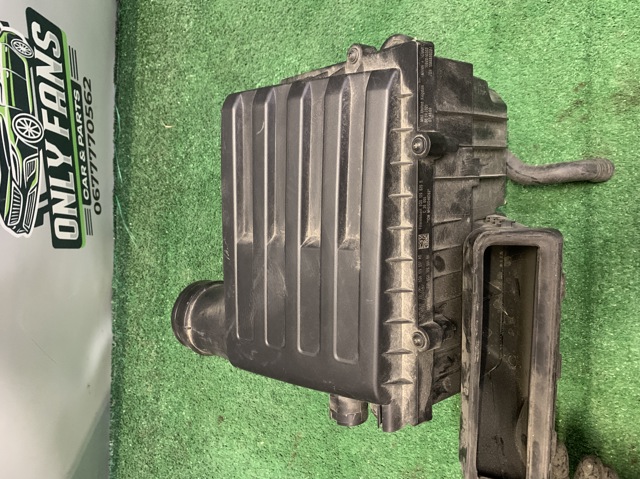 Коробка фільтра 5Q0129607AD VAG