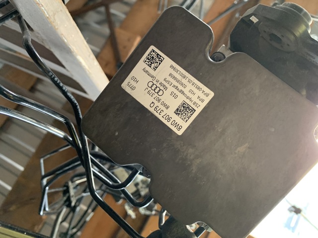 Гідроблок АБС 8W0907379Q VAG