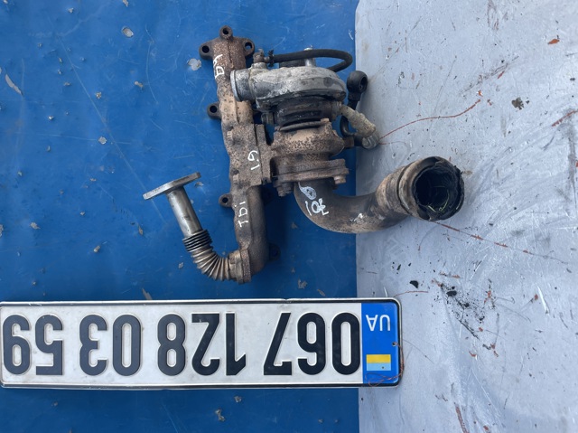 Турбокомпресор 028145701Q VAG