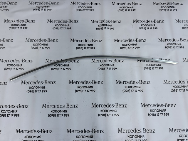 Накладка передніх правих дверей верхня A2056900280 MERCEDES