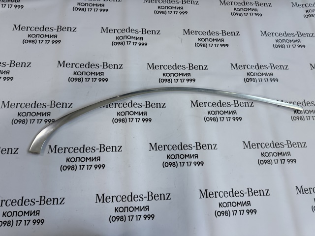 Накладка задніх правих дверей, верхня A2056900480 MERCEDES