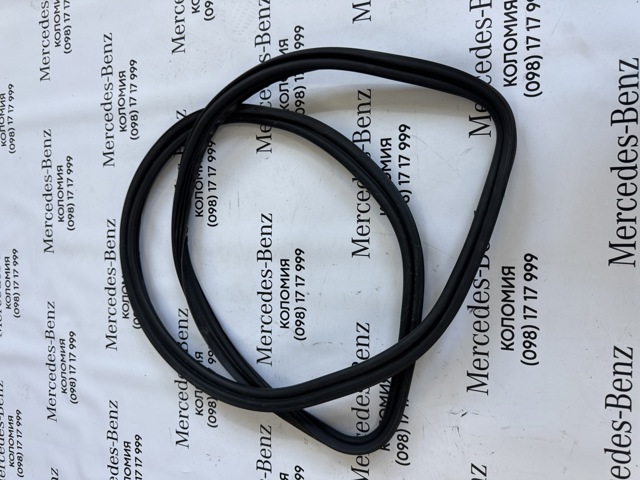 Прокладка кришки багажника A2057503300 MERCEDES