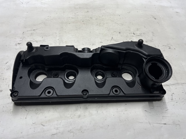 Кришка клапанів Volkswagen Crafter 30-35