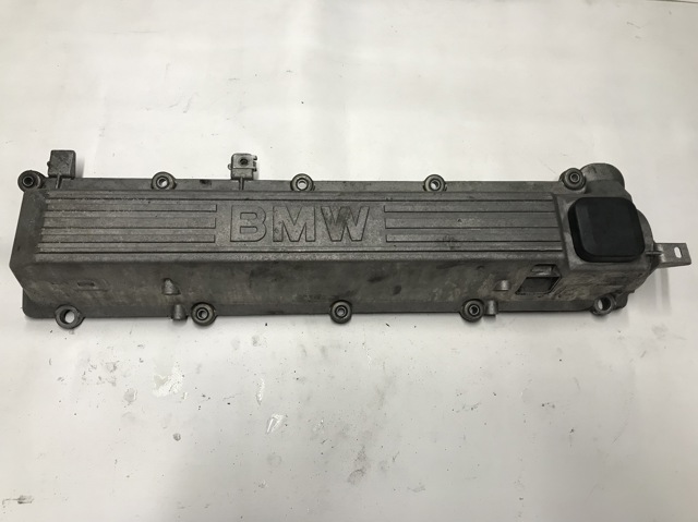 Кришка двигуна 11122246330 BMW