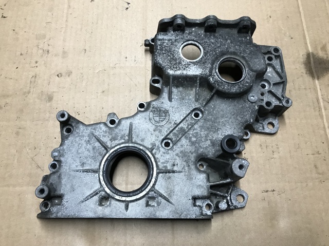 Кришка мотора передня Бмв 3